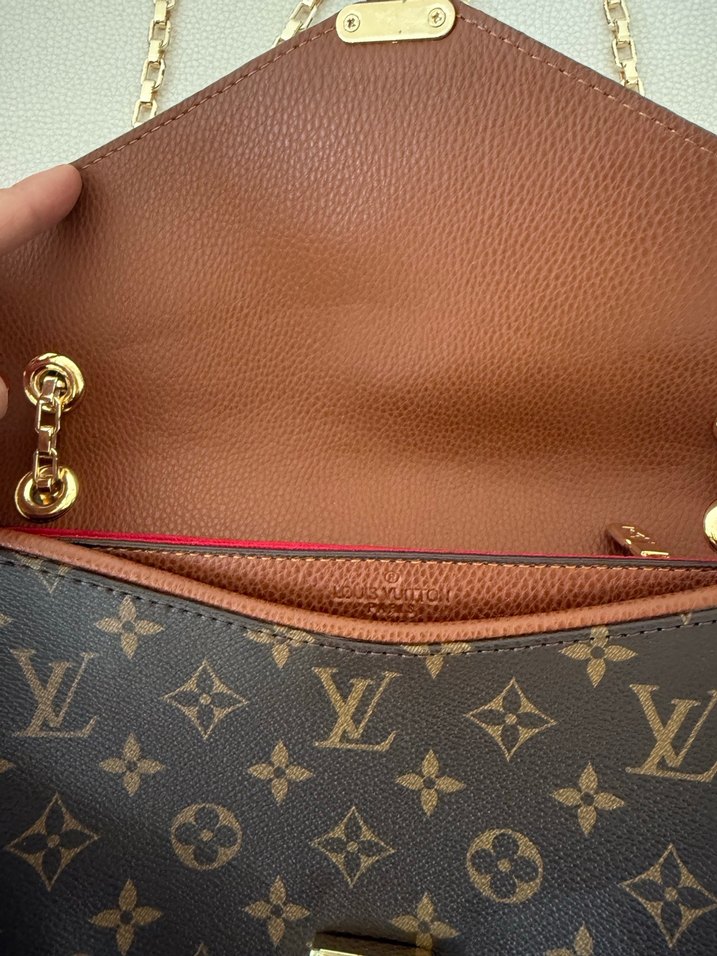 Kahverengi Zincir Detaylı Deri Kadın Çapraz Çanta - Görsel 3