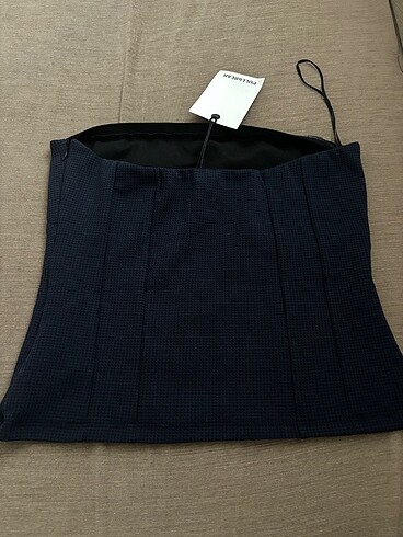 m Beden Pull and bear straplez bluz