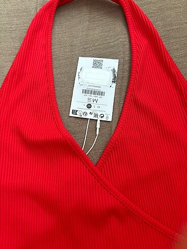 m Beden kırmızı Renk Bershka bluz