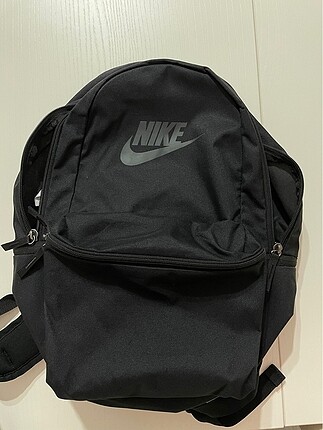 Nike sırt çantası
