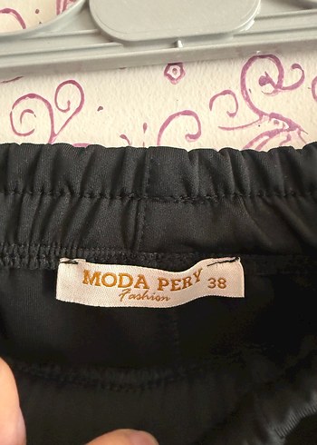 Diğer Siyah Kadın Midi Kumaş Pantolon