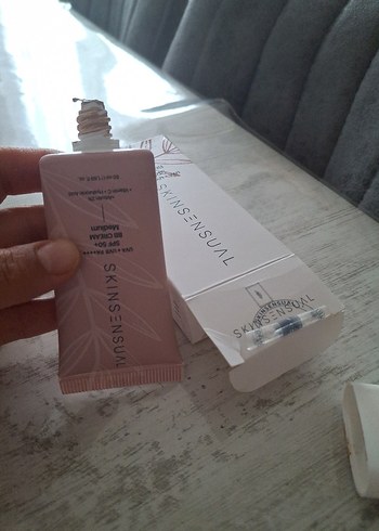 ıkı adet fıyatıSkin Sensual Orta Tonlu BB Krem SPF50 50ml - Görsel 5