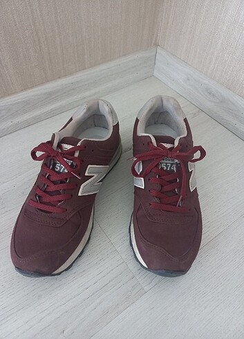 New balance replikasıdır. 37 numara