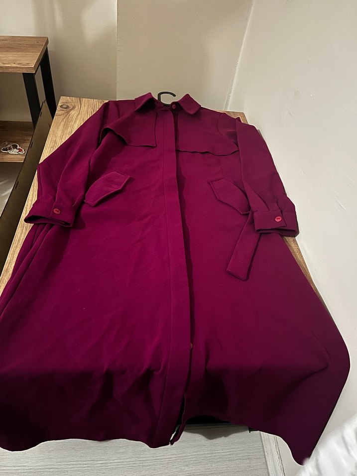 Bordo Kemerli Uzun Kadın Trençkot - Görsel 4