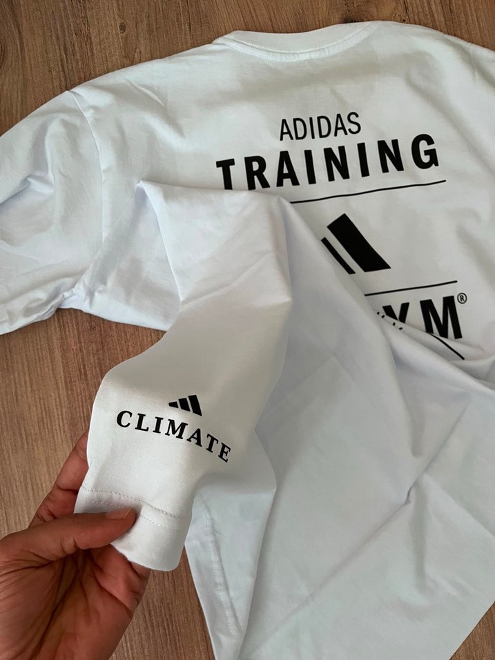 Adidas Beyaz Siyah Logo Tişört — görsel 4/4