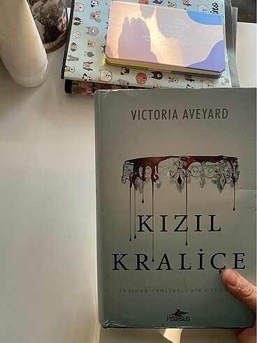  Beden Kızıl kraliçe serisi