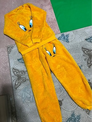 Civciv tasarımlı pijama takımı