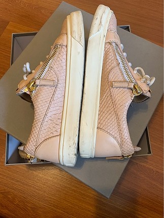 38 Beden Giuseppe Zanotti Sneaker