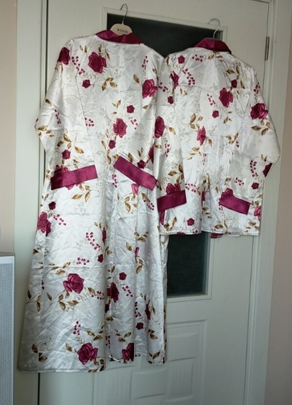 Saten çiçek desenli gecelik yeni ürün - Görsel 4