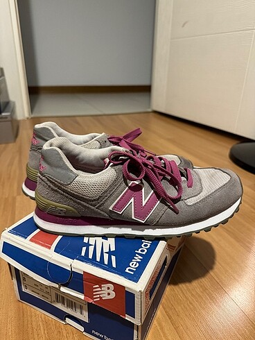 New balance spor ayakkabi