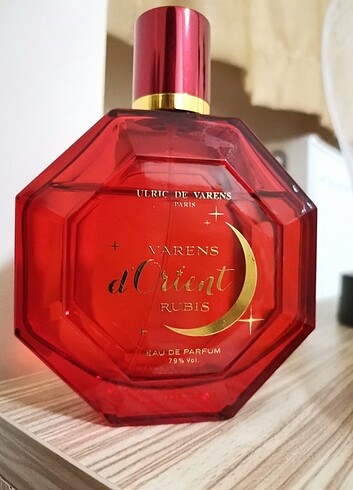 Ulric de Varens dorient rubis #ulricdevarens #dorient #parfüm 