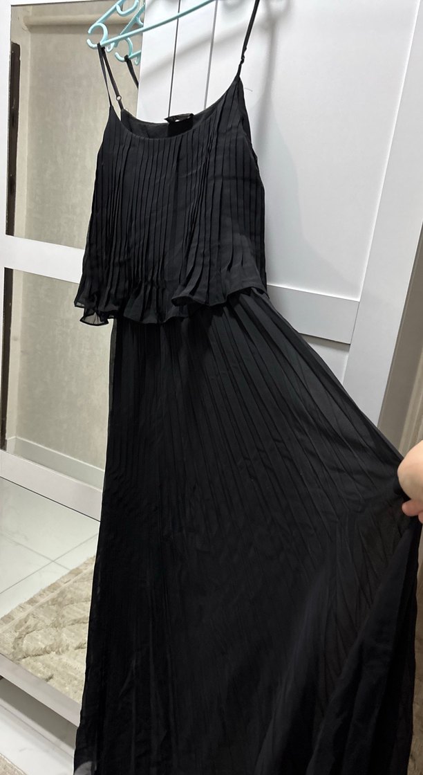 Siyah Piliseli Uzun Straplez Elbise - Görsel 2