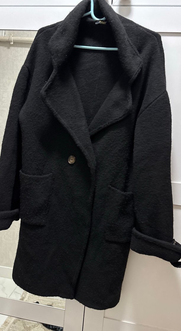 Siyah Düğmeli hırka - Görsel 2