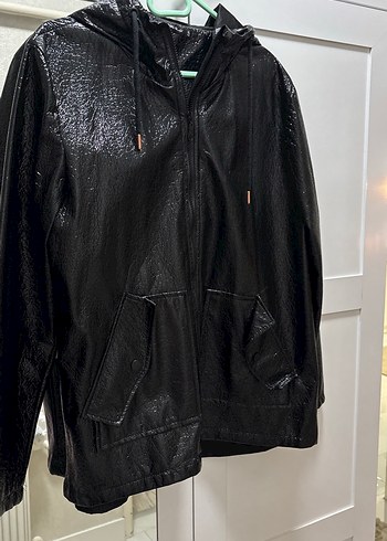 Kadın Siyah rugan Fermuarlı Ceket - Görsel 2