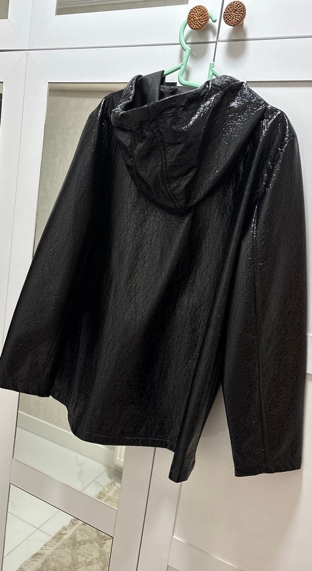 Kadın Siyah rugan Fermuarlı Ceket - Görsel 3