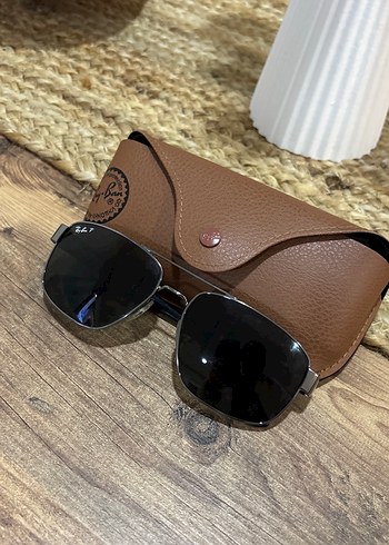 Ray Ban