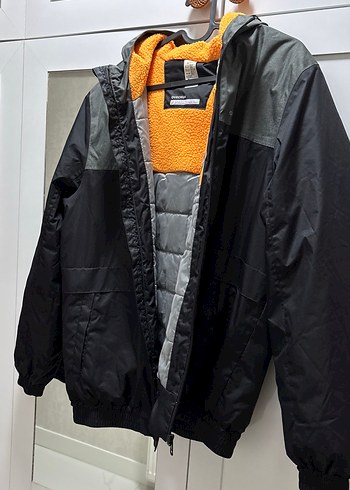 Siyah Kapüşonlu Erkek mont - Görsel 2