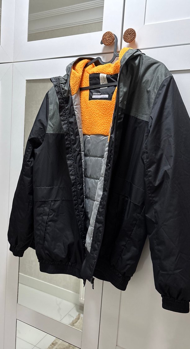 Siyah Kapüşonlu Erkek mont - Görsel 2