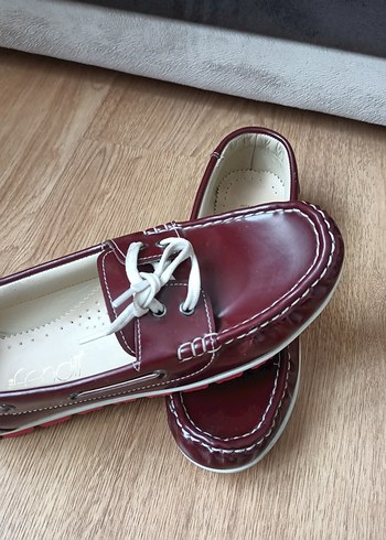 Bordo Bağcıklı Klasik Kadın Günlük Ayakkabı