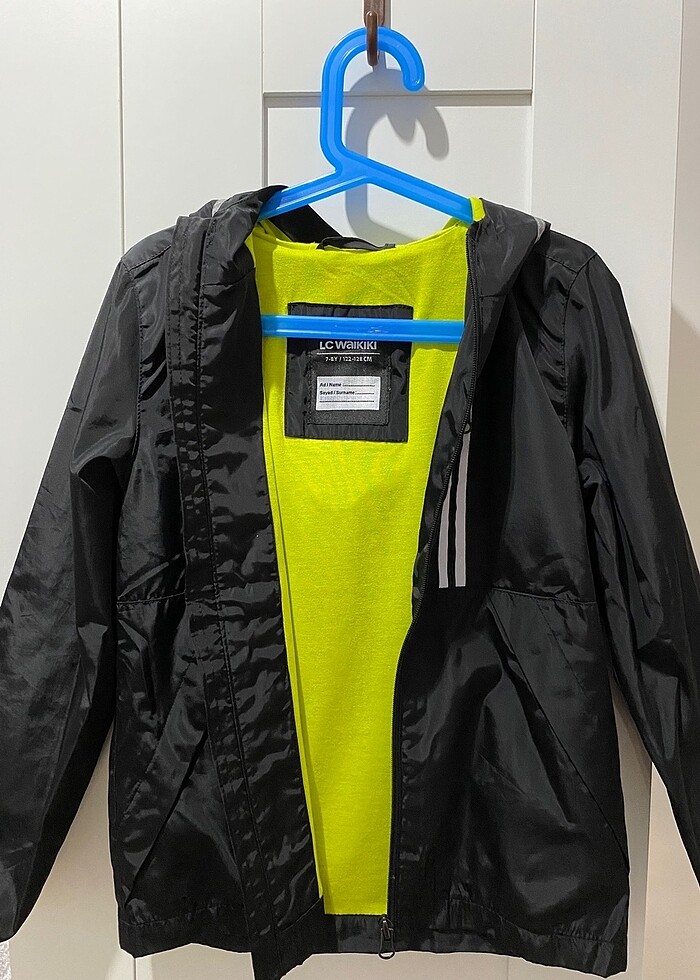 LCW Siyah Yağmurluk - Görsel 3