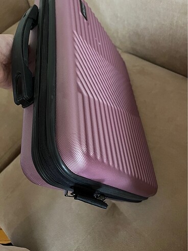  Beden Pembe Laptop Çantası
