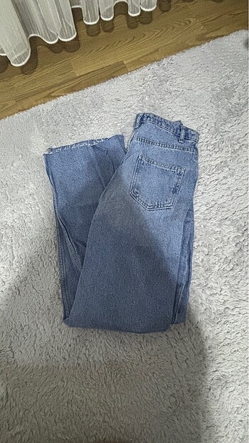 Yırtık jean