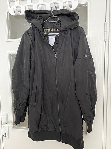 pull and bear mont