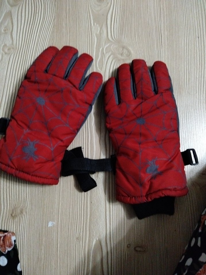 Kırmızı Erkek Çocuk Eldiveni Velcro Bantlı - Görsel 3