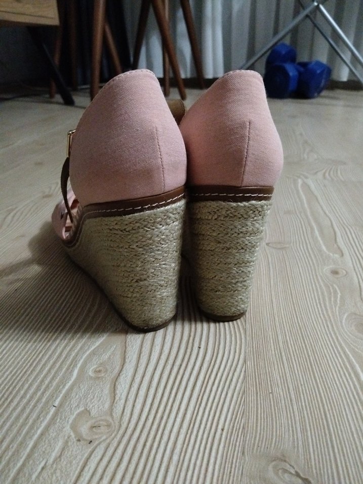 Renkli ayakkabı - Görsel 3