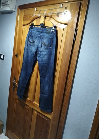 28 Beden Düğmeli Lacivert Salaş Kadın Kot Pantolon