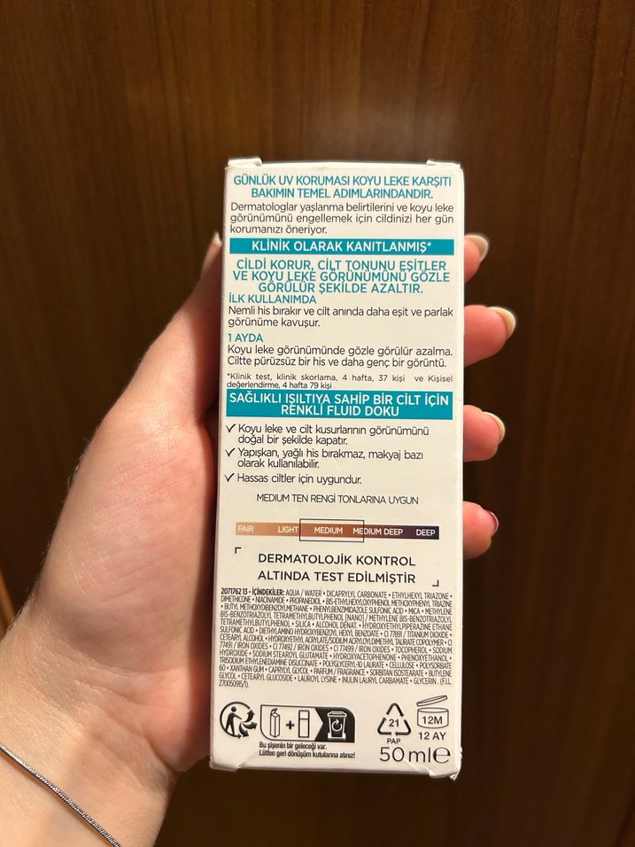 L'Oréal Bright Reveal Renkli Güneş Kremi SPF 50 - Görsel 2