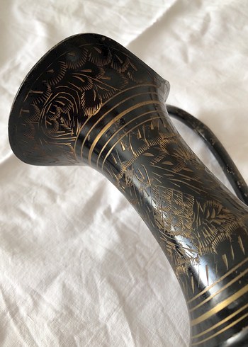 Siyah İşlemeli Seramik Vazo - Görsel 6