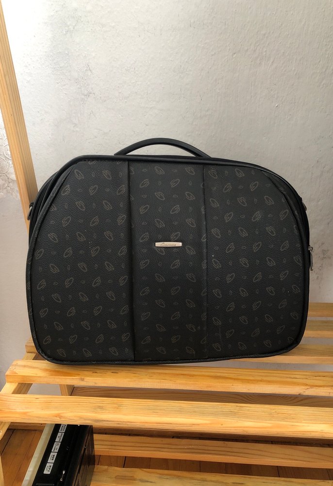 Klasik Siyah Yılan Desenli Cantaş Bavul - Görsel 2