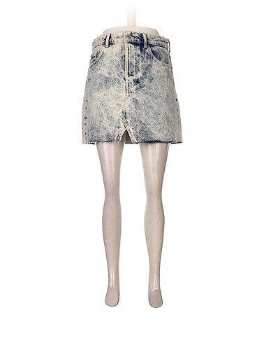 Bershka Mini Etek %70 İndirimli.
