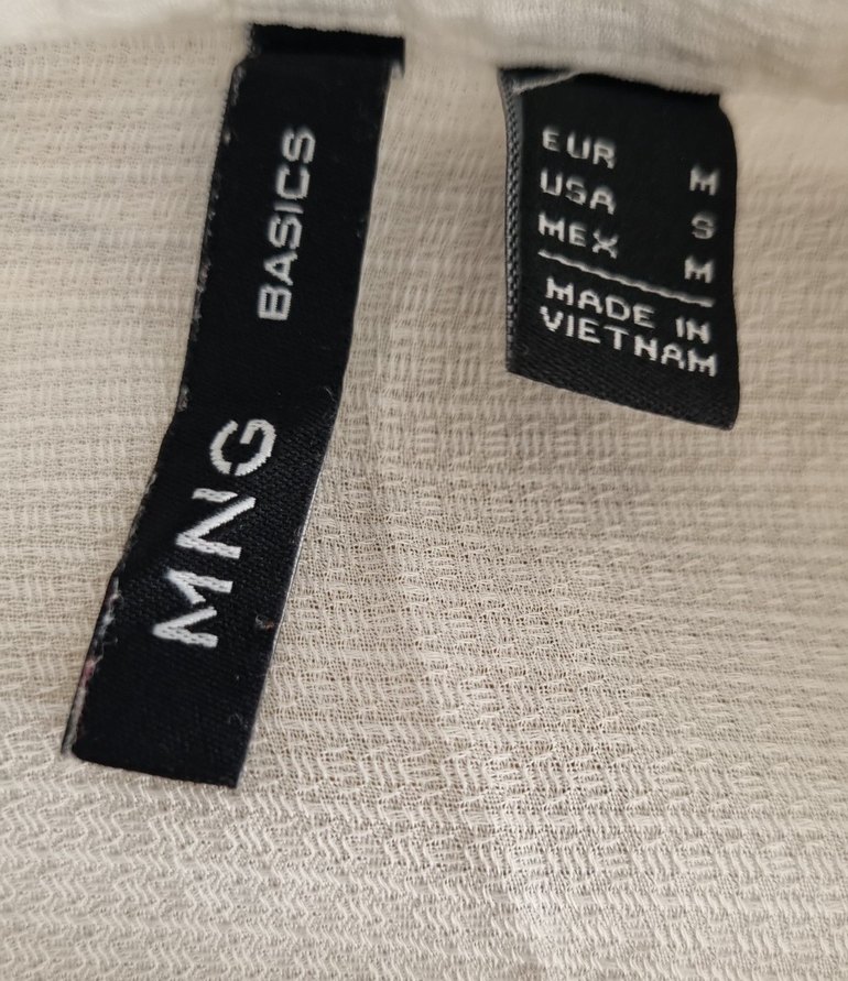 MANGO-M..YENİ GÖMLEK Düğmeli V Yaka Kısa Kollu Beyaz - Görsel 4