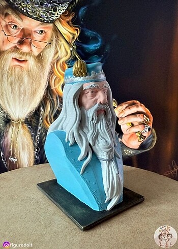  Albus Dumbledore