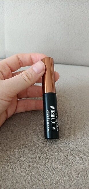 Maybelline kalıcı kaş dövmesi 