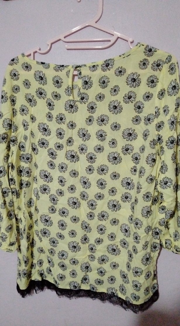 Sarı Çiçek Desenli bluz - Görsel 4