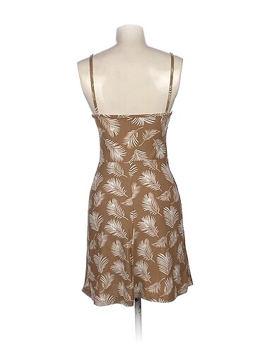 s Beden PreLoved Kısa Elbise %70 İndirimli.