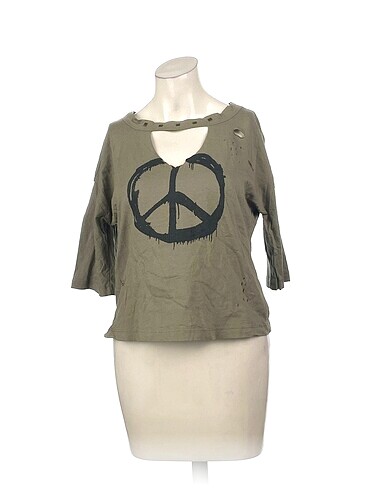 Koton T-shirt %70 İndirimli.