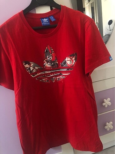 adidas t-shirt