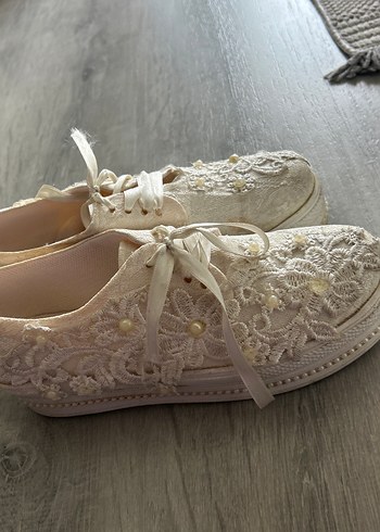 Nakışlı Beyaz Dantel gelin ayakkabısı - Görsel 2