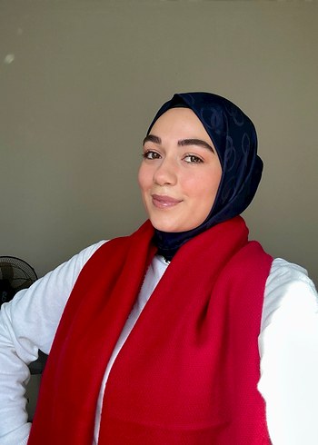 Kırmızı atkı - Görsel 2