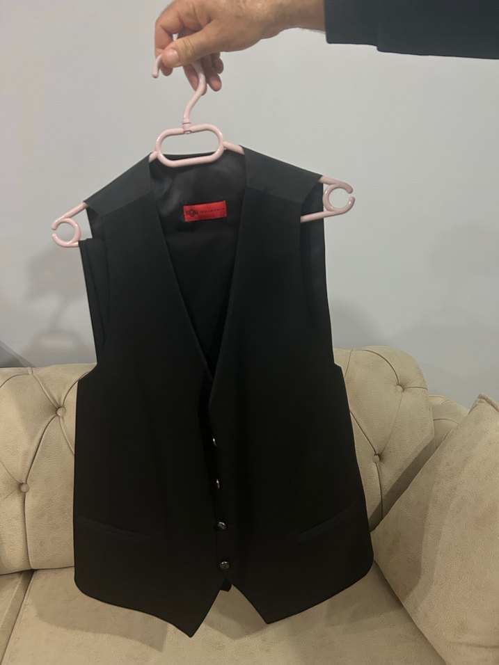 Siyah Düğmeli Erkek takım - Görsel 3