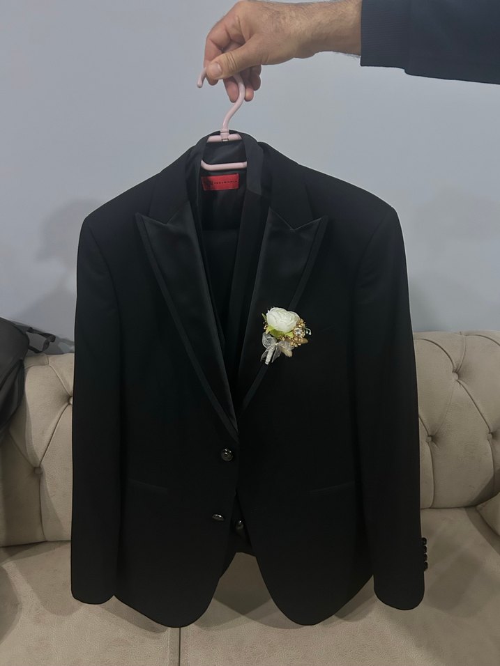 Siyah Düğmeli Erkek takım - Görsel 4