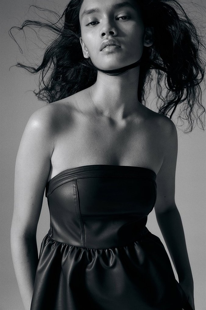 H&M Suni Deri Straplez Peplum Üst - Görsel 3