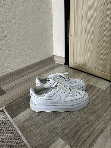 Nike Court Vision Alta