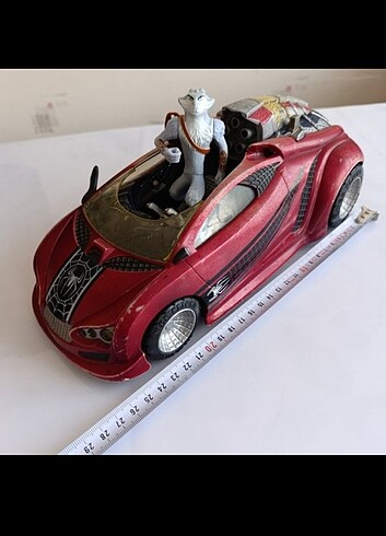 Marvel Hasbro araba hasarlı kusurlu