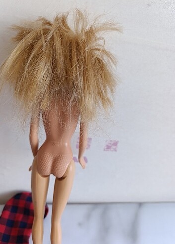 Barbie Barbie eski bebek çok kusurlu