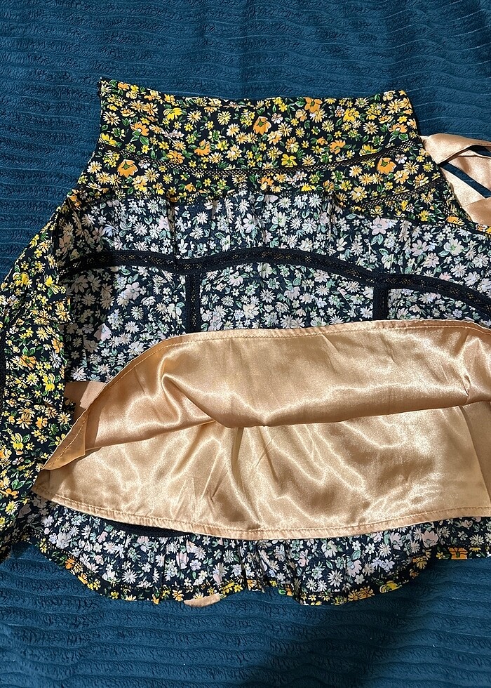 Çiçek desenli etek - Görsel 2